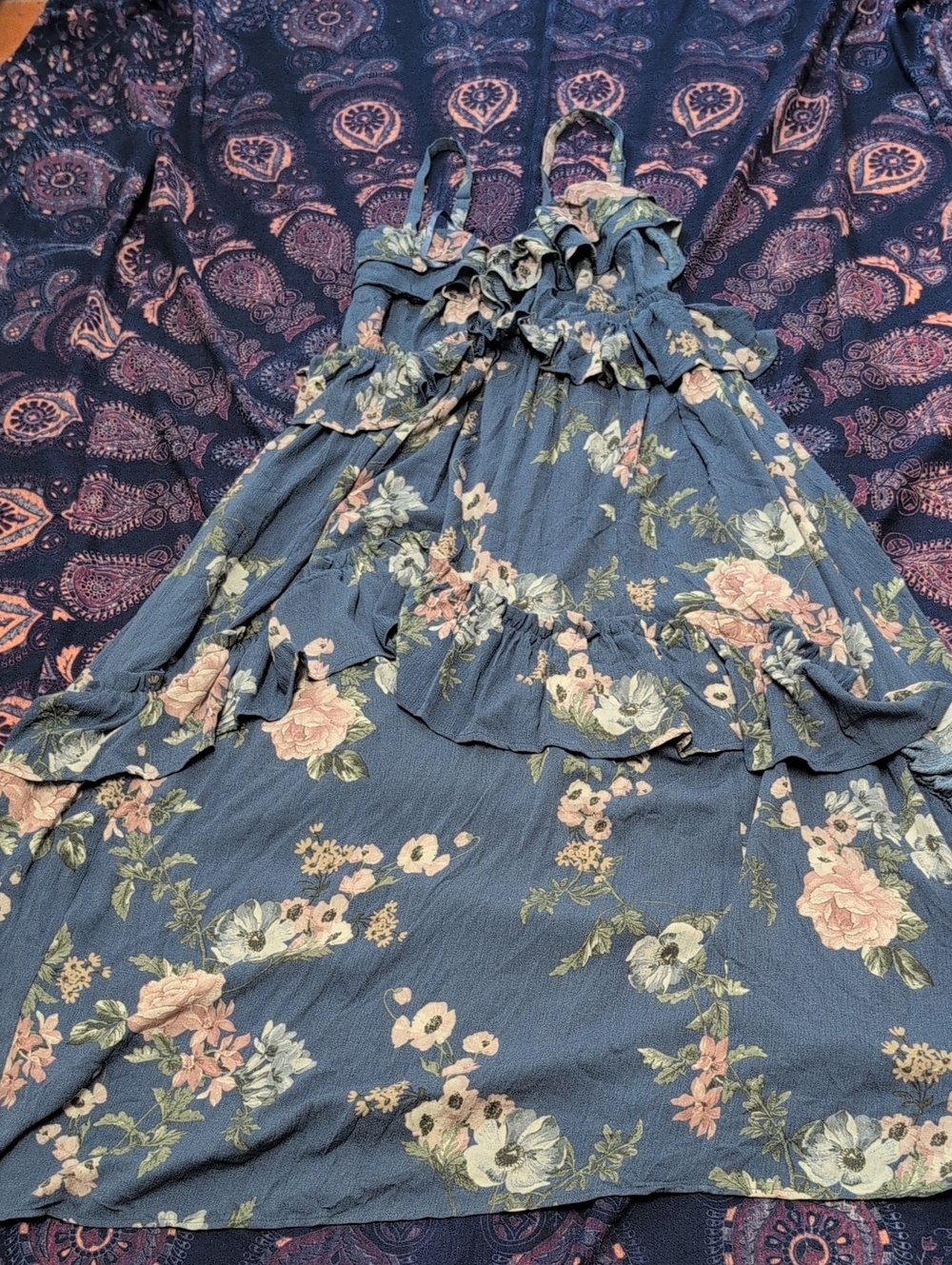 Festi Ruffle Floral Dress. - Picture 6 of 10